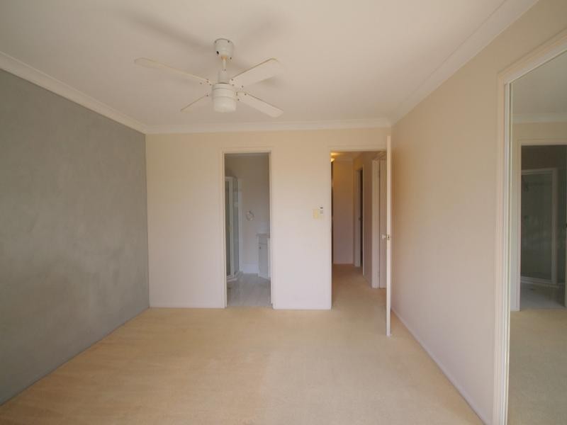 6 Crestridge Cres, Oxenford QLD 4210