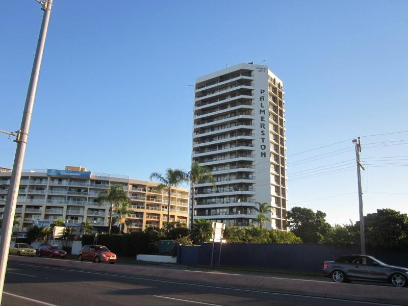 114 Marine Pde, Southport QLD 4215