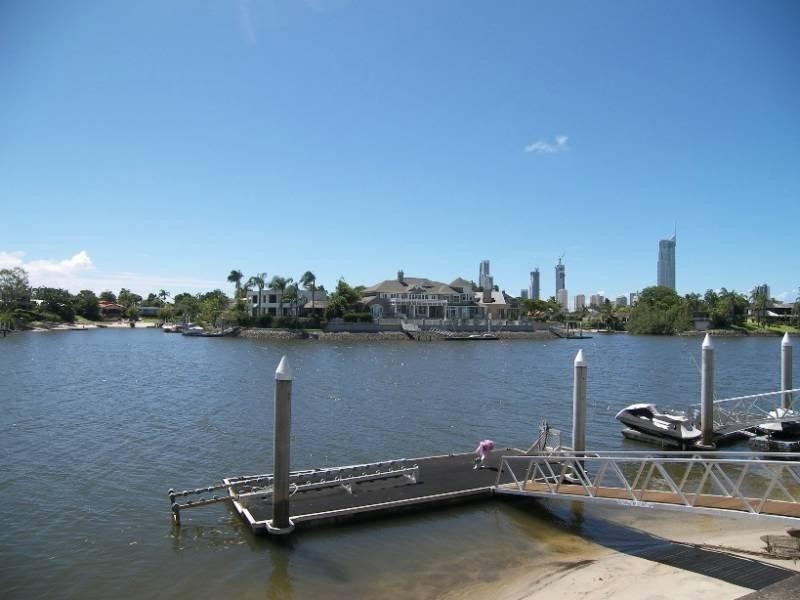 155 Monaco St, Broadbeach Waters QLD 4218