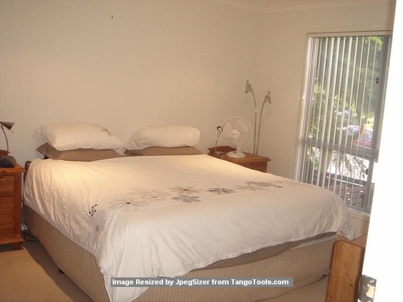 12 Locke St, Southport QLD 4215