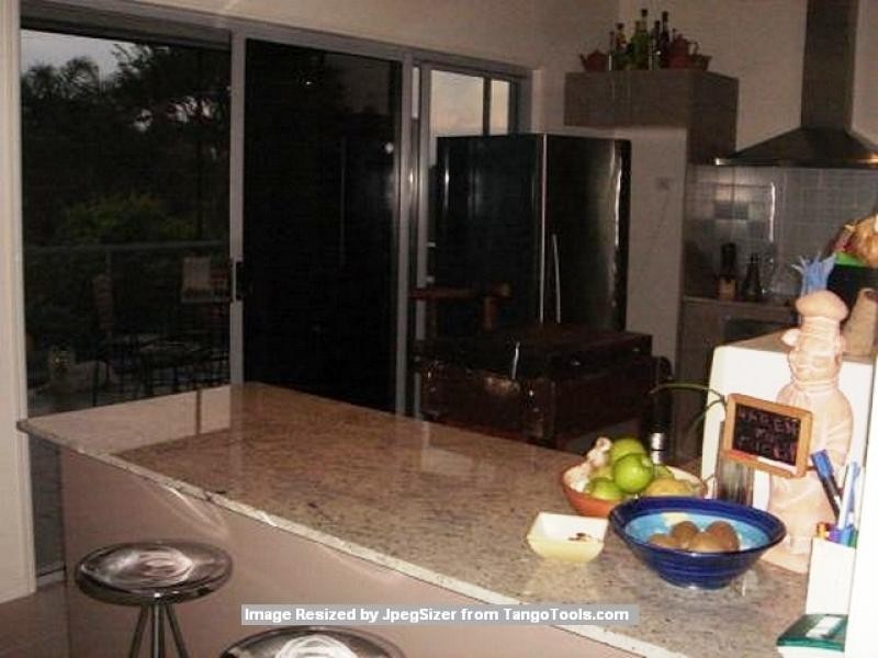 12 Locke St, Southport QLD 4215