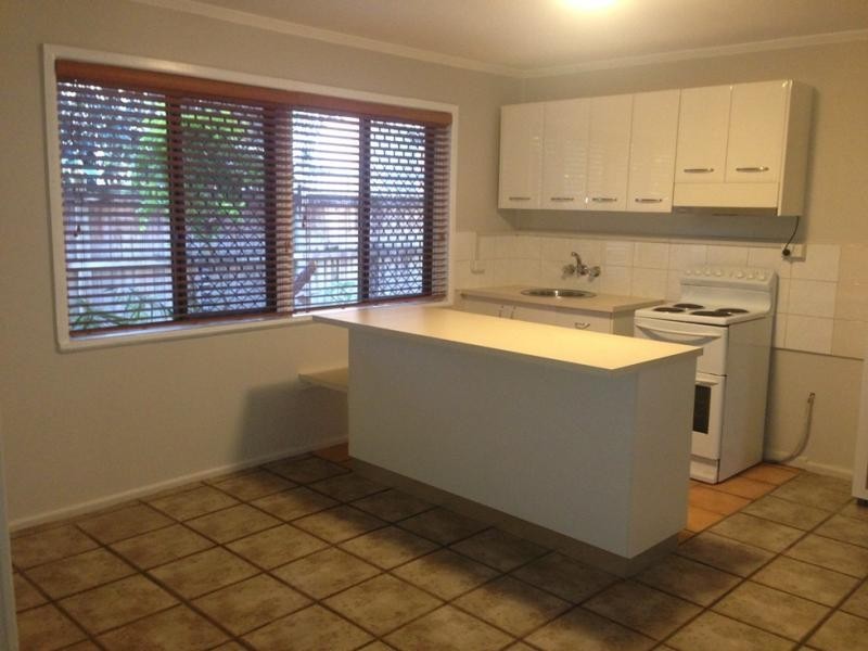 41 Frank St, Labrador QLD 4215
