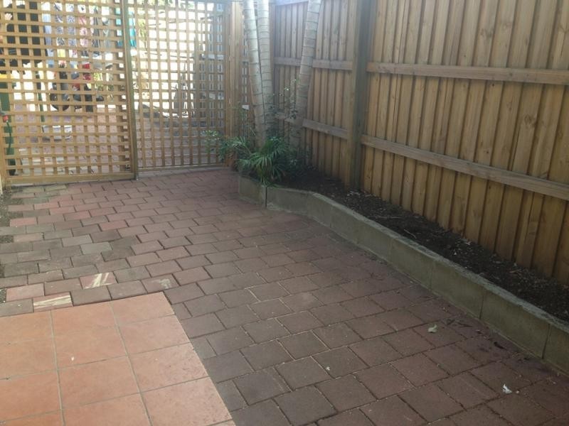 41 Frank St, Labrador QLD 4215