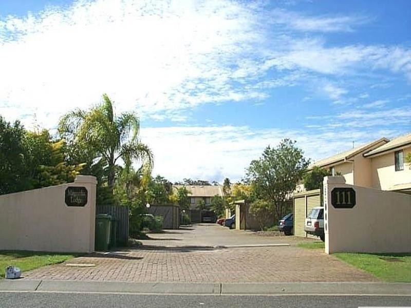 111 Little Usher, Labrador QLD 4215