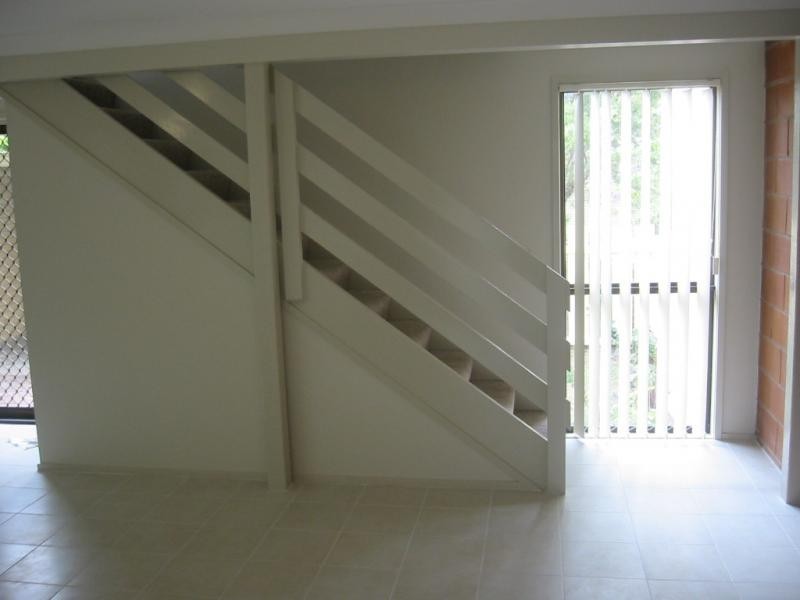 111 Little Usher, Labrador QLD 4215