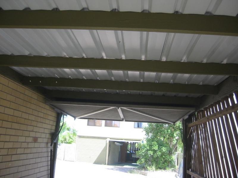 111 Little Usher, Labrador QLD 4215