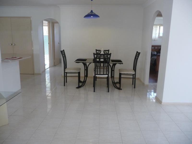 42 Petherbridge Ave, Merrimac QLD 4226