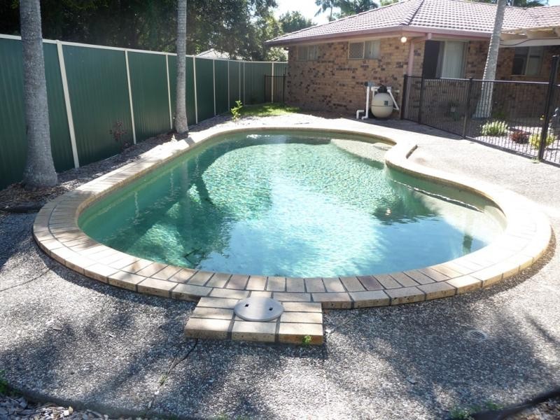 42 Petherbridge Ave, Merrimac QLD 4226