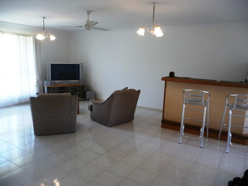 42 Petherbridge Ave, Merrimac QLD 4226