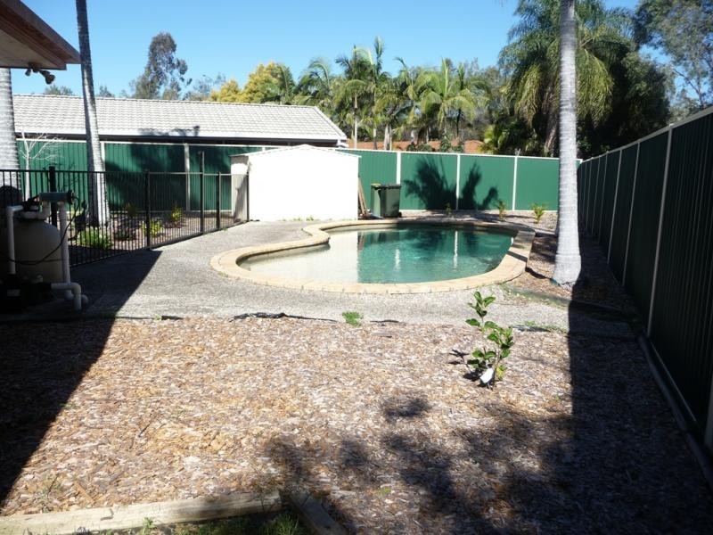 42 Petherbridge Ave, Merrimac QLD 4226