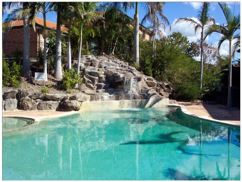 38 Murev Way, Carrara QLD 4211