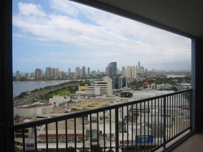 233/105 Scarbourough St, Southport QLD 4215