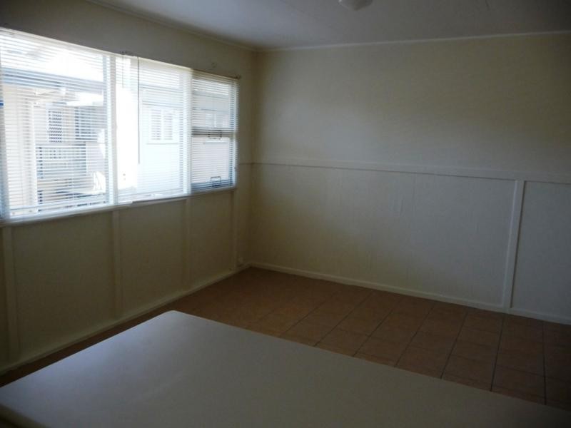 6/144 Frank St, Labrador QLD 4215