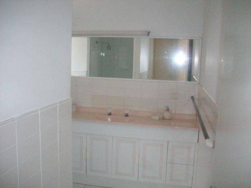 8 Frederick St, Surfers Paradise QLD 4217