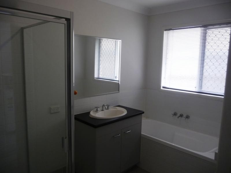 84 Gum St, Warner QLD 4500