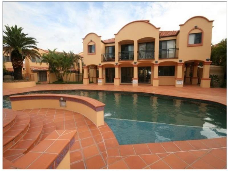 Cheltenham Drive, Robina QLD 4226