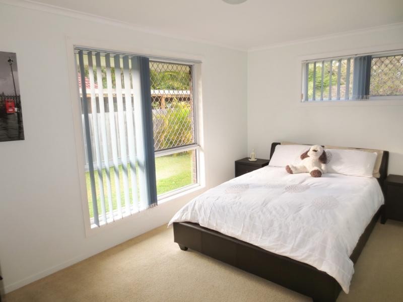 108 Heeb St, Benowa QLD 4217