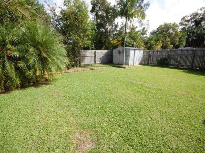 108 Heeb St, Benowa QLD 4217