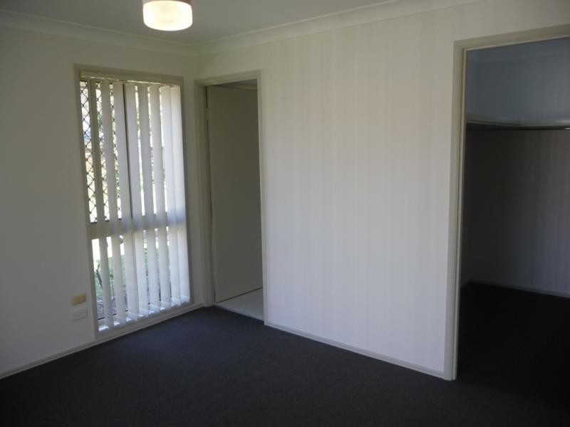 5 Bothwell Cres, Robina QLD 4226