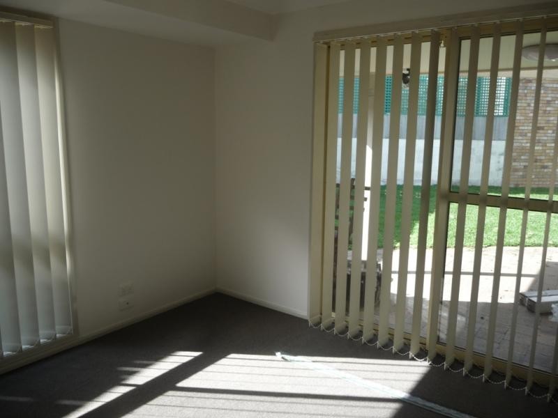 5 Bothwell Cres, Robina QLD 4226