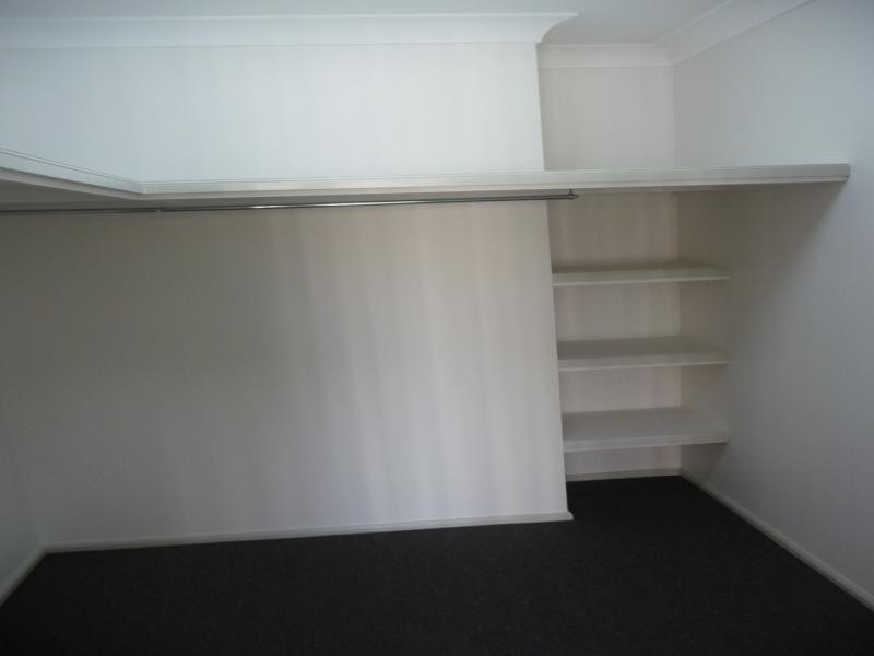 5 Bothwell Cres, Robina QLD 4226