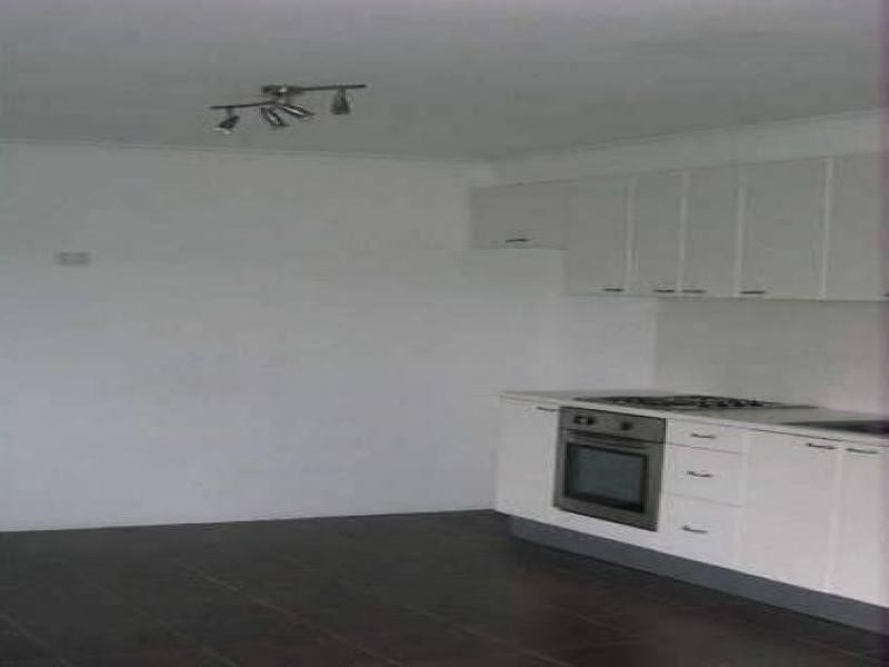 23 Stevens St, Southport QLD 4215
