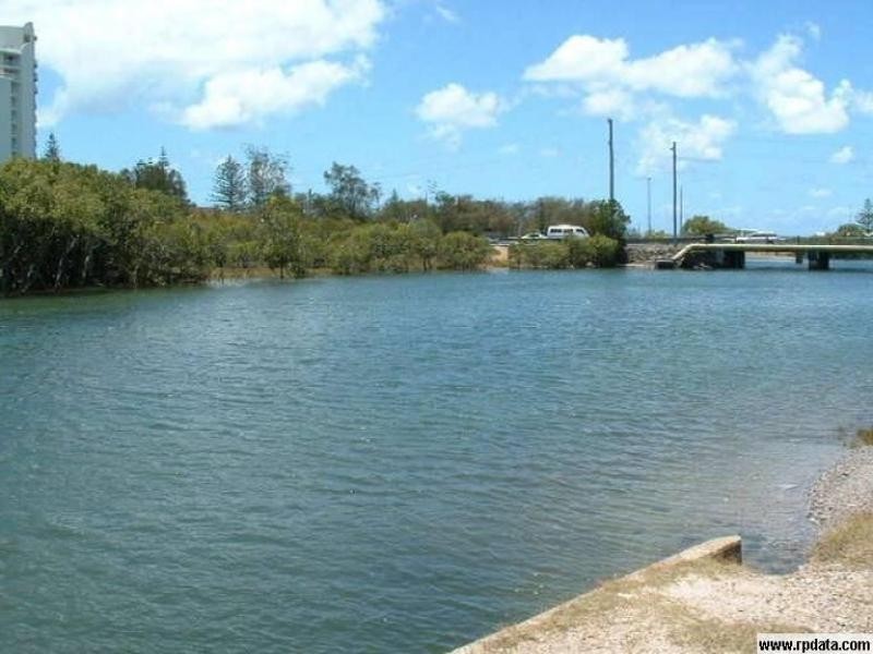 23 Stevens St, Southport QLD 4215