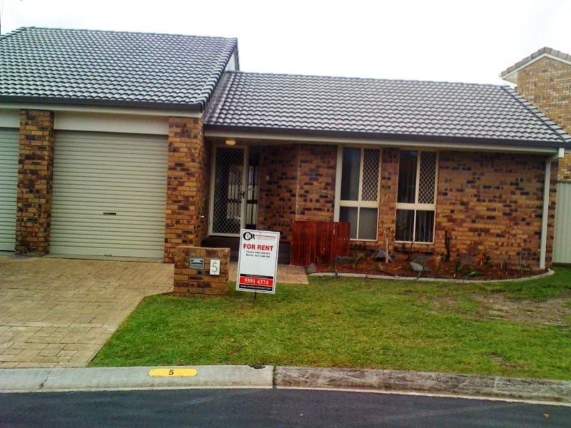 5 Bothwell, Robina QLD 4226