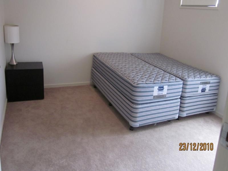 5006 Emerald Islands Drive, Carrara QLD 4211