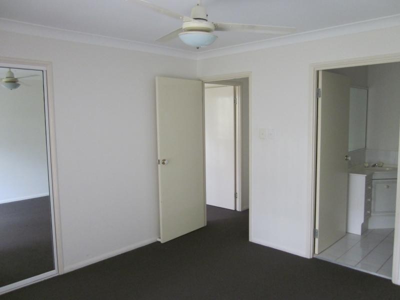 6 Crestridge Cres, Oxenford QLD 4210