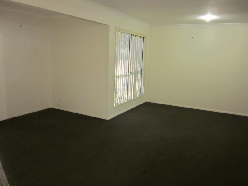 6 Crestridge Cres, Oxenford QLD 4210