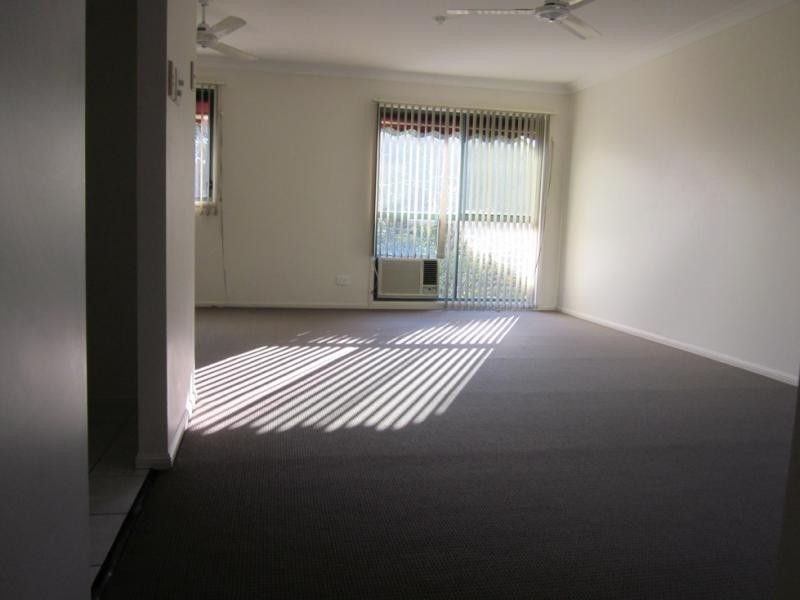 6 Crestridge Cres, Oxenford QLD 4210