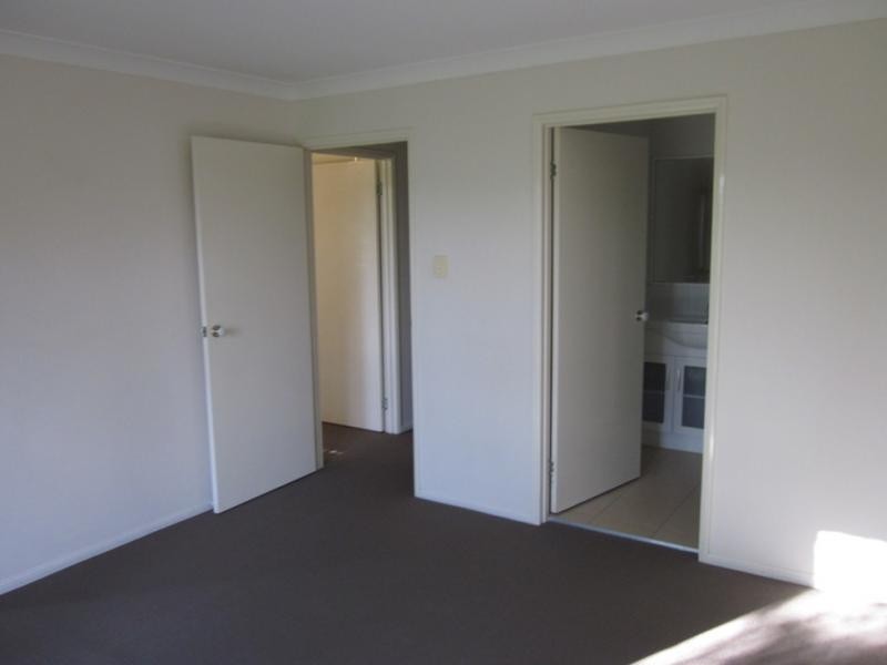 6 Crestridge Cres, Oxenford QLD 4210