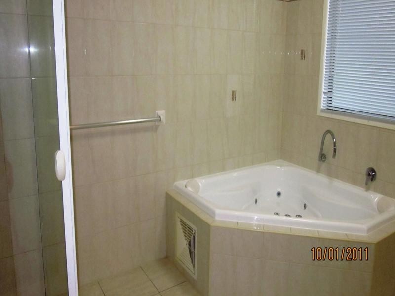 Highland Park QLD 4211