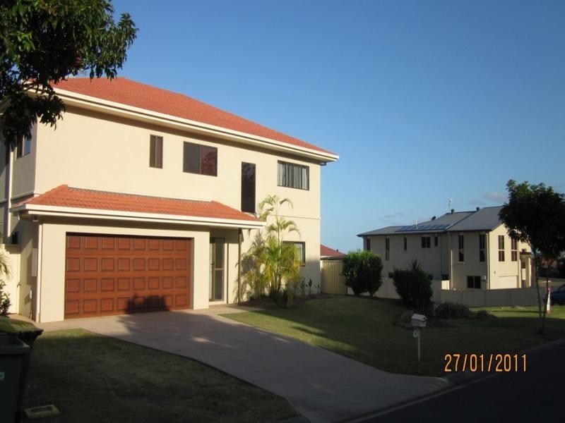 Highland Park QLD 4211
