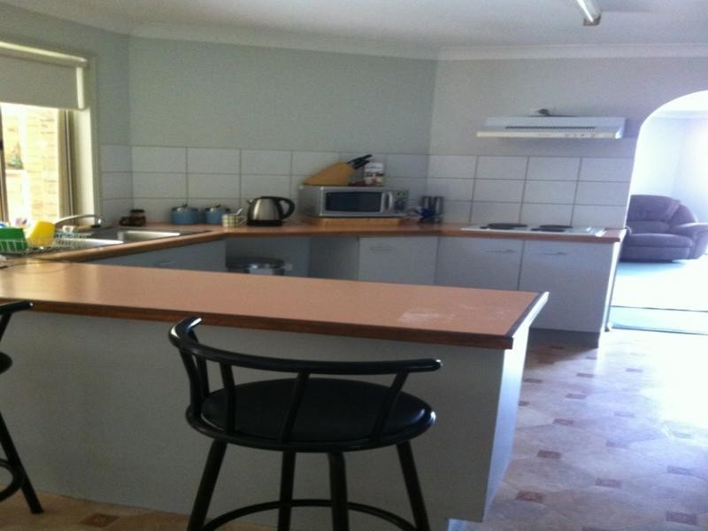 6 Greaves Crt, Carrara QLD 4211