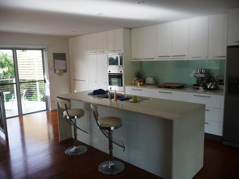 127 Benowa Rd, Southport QLD 4215