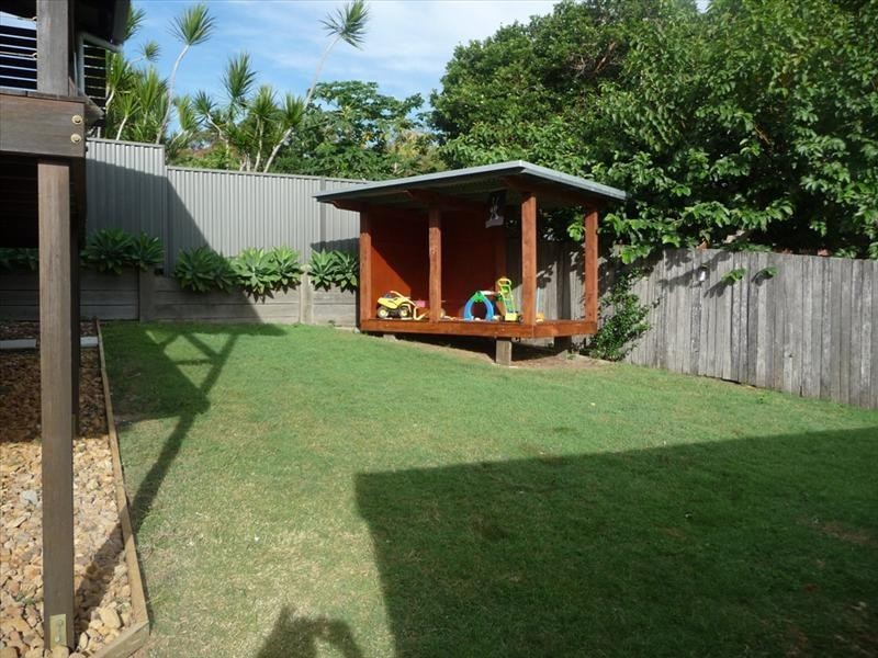 127 Benowa Rd, Southport QLD 4215