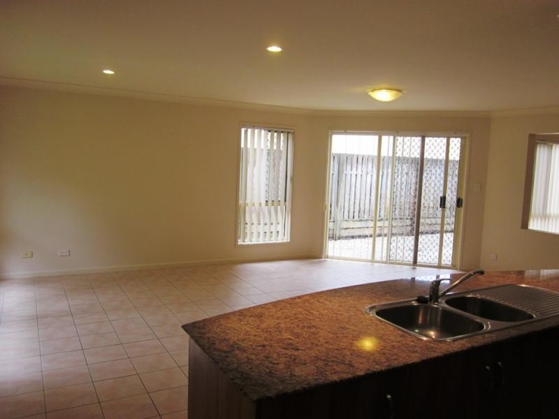 10 Lacie Ct, Mudgeeraba QLD 4213