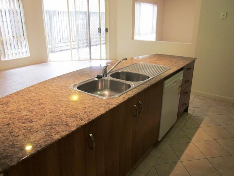 10 Lacie Ct, Mudgeeraba QLD 4213
