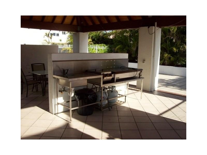 242 Marine Pde, Labrador QLD 4215