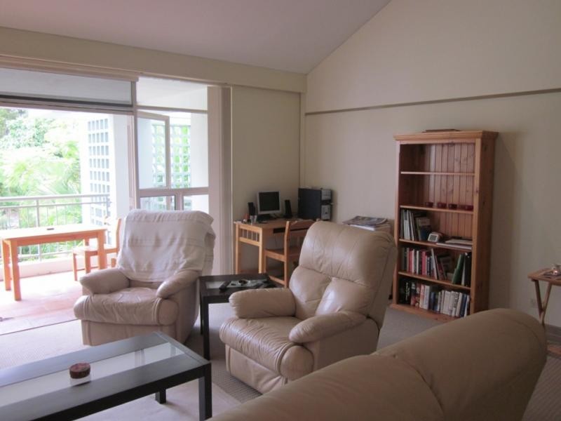 76-80 Chichester Dve, Arundel QLD 4214