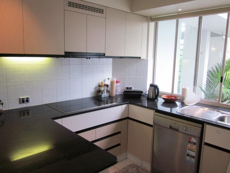 76-80 Chichester Dve, Arundel QLD 4214