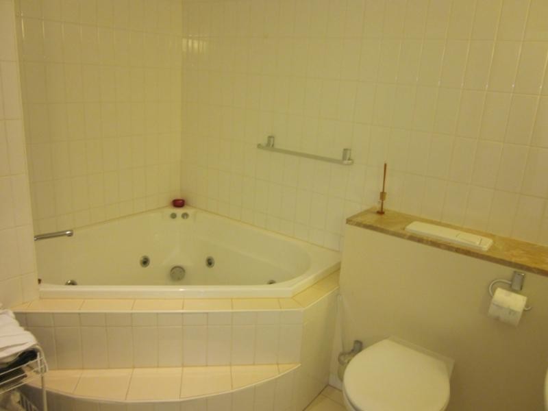 76-80 Chichester Dve, Arundel QLD 4214