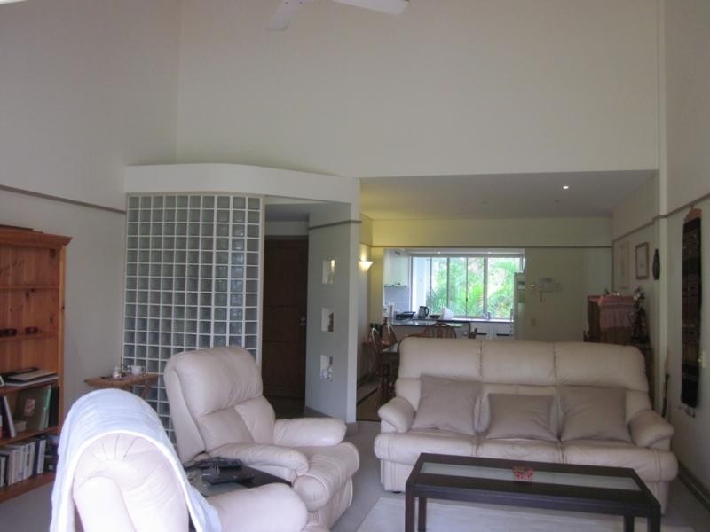 76-80 Chichester Dve, Arundel QLD 4214