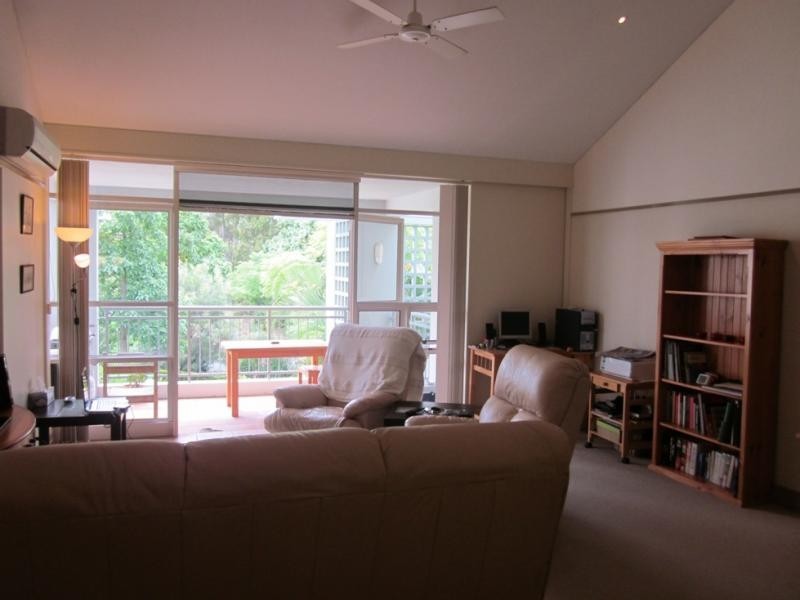 76-80 Chichester Dve, Arundel QLD 4214