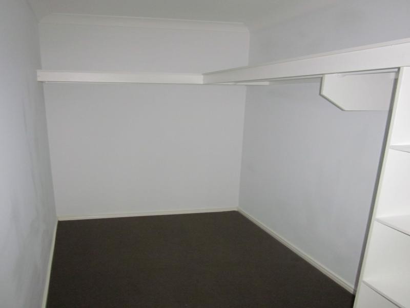 1  Freeling Place, Oxenford QLD 4210