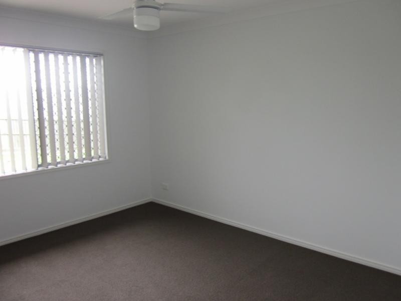 1  Freeling Place, Oxenford QLD 4210