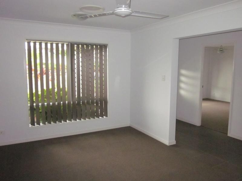 1  Freeling Place, Oxenford QLD 4210