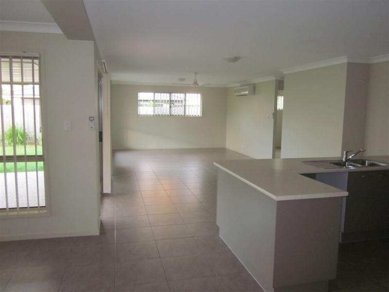 28 Brushwood Circuit, Forest Lake QLD 4078